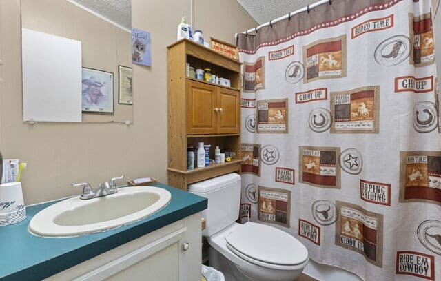 1522  Forest Trail Dr, Bandera, TX 78003 — photo 25