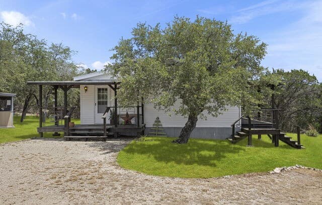 1522  Forest Trail Dr, Bandera, TX 78003 — photo 5