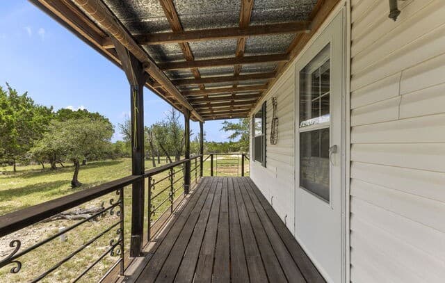 1522  Forest Trail Dr, Bandera, TX 78003 — photo 7