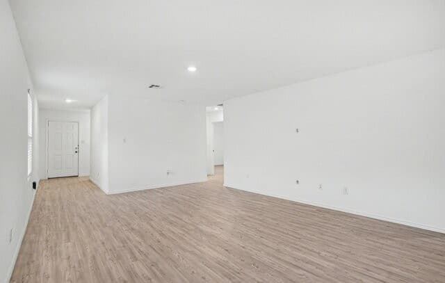 5414  Daphne Path, San Antonio, TX 78253 — photo 4