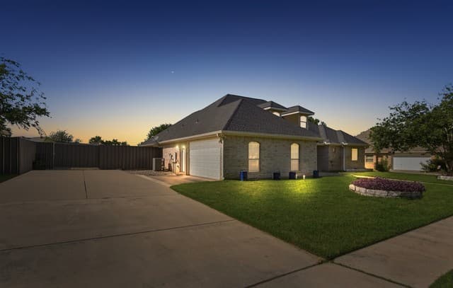 128  Alexandria St., La Vernia, TX 78121 — photo 6