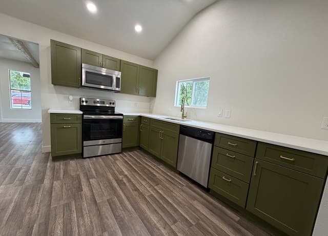 236  Brenner St, San Antonio, TX 78237 — photo 8