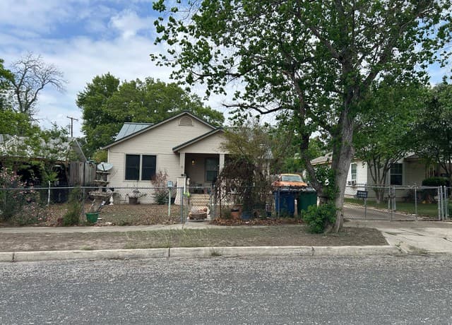 327 Hermitage