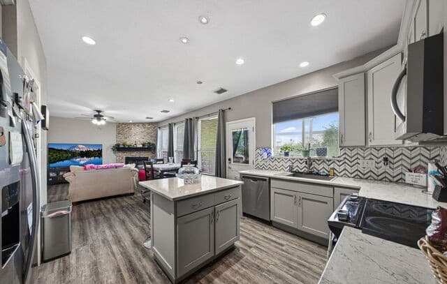 3523  Antigua, San Antonio, TX 78259 — photo 6