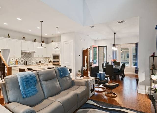 783 N Academy Ave, New Braunfels, TX 78130 — photo 5