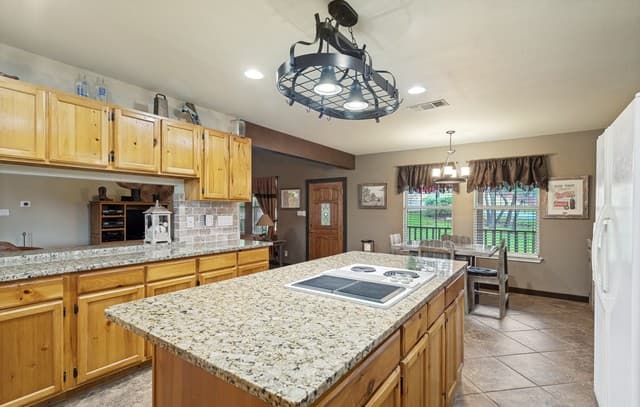 26371  Dull Knife Trl, San Antonio, TX 78255 — photo 9
