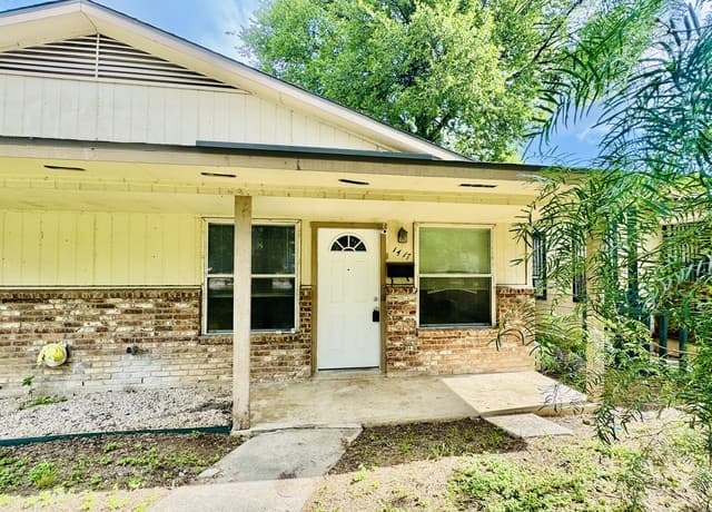1417 W Olmos Dr