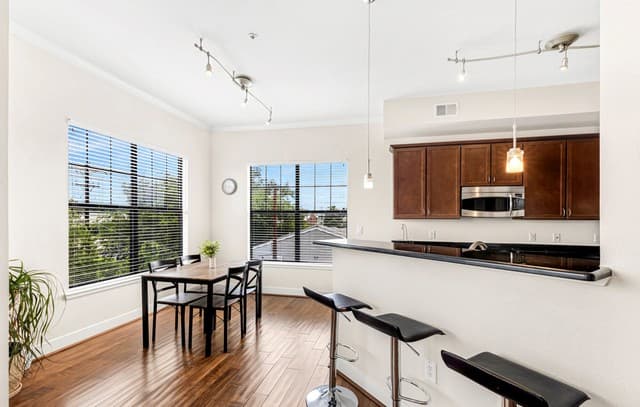 7342  Oak Manor Unit 7301, San Antonio, TX 78229 — photo 11