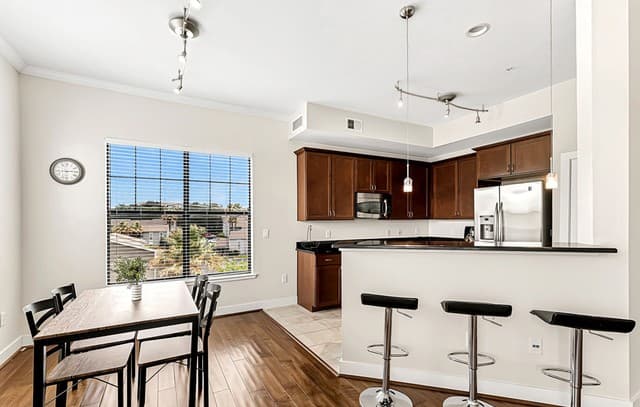 7342  Oak Manor Unit 7301, San Antonio, TX 78229 — photo 12