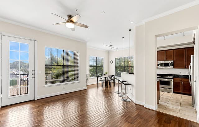 7342  Oak Manor Unit 7301, San Antonio, TX 78229 — photo 6