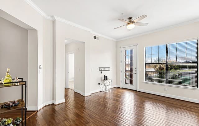 7342  Oak Manor Unit 7301, San Antonio, TX 78229 — photo 7