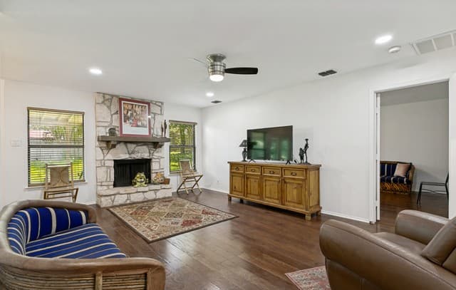 7514  Greenbelt, San Antonio, TX 78251 — photo 2