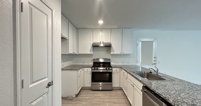 12030  Picard Bnd, San Antonio, TX 78221 — photo 6