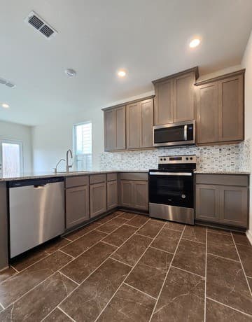 14839  Vance Jackson Unit UNIT 601, San Antonio, TX 78249 — photo 8
