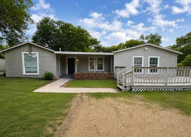 3202 Thrush Bend