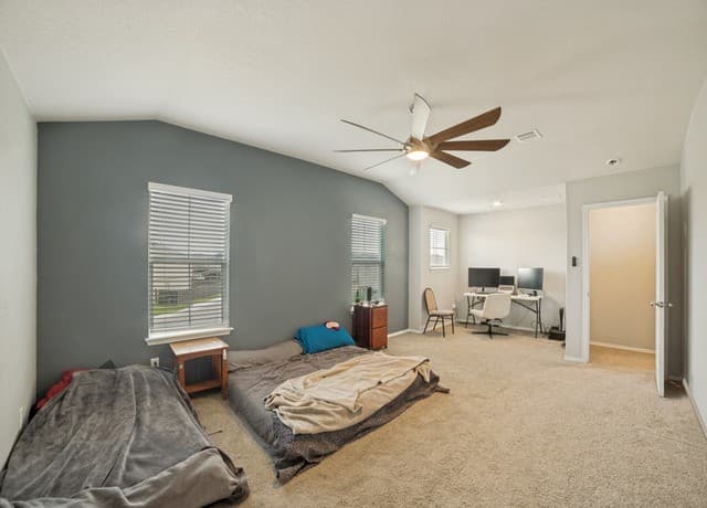 3430  Angus Crk, San Antonio, TX 78245 — photo 4