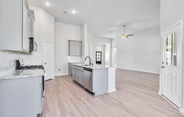 174  Firewheel Loop, Floresville, TX 78114 — photo 13