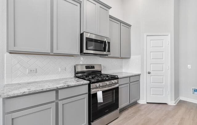 174  Firewheel Loop, Floresville, TX 78114 — photo 15