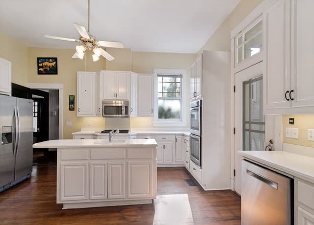 125 W Agarita Ave., San Antonio, TX 78212 — photo 13