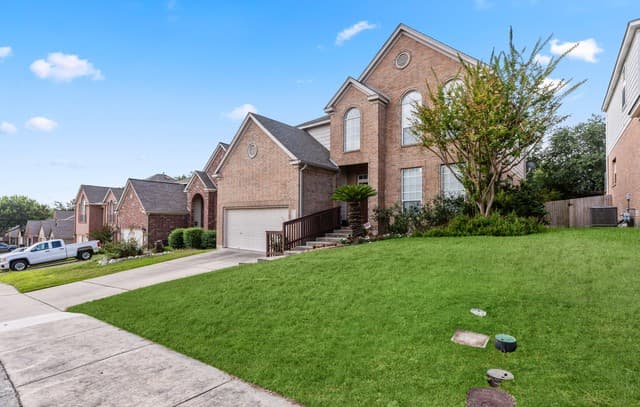 6534  Jade Meadow