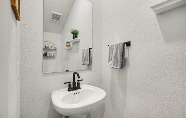 5935  W Hausman #46, San Antonio, TX 78249 — photo 8