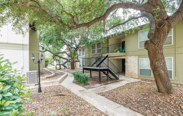 100  Lorenz Rd Unit APT 1110