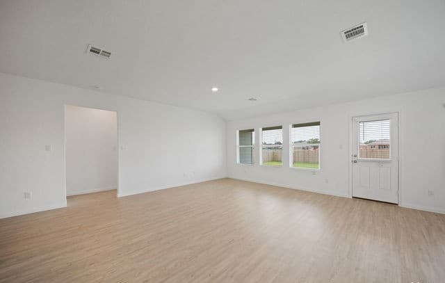 15048  Nettleton Mill, San Antonio, TX 78254 — photo 10