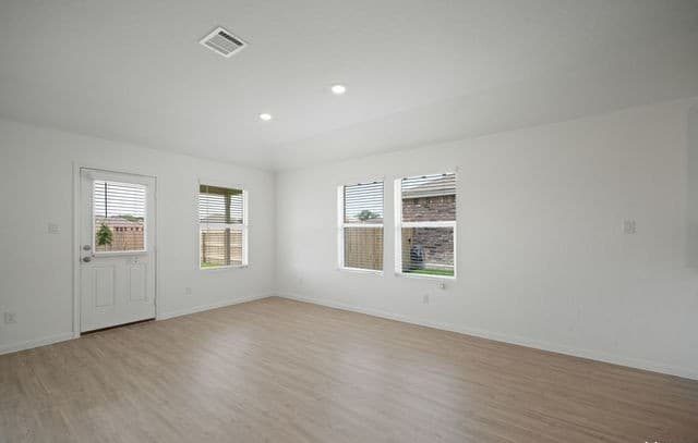 15048  Nettleton Mill, San Antonio, TX 78254 — photo 17