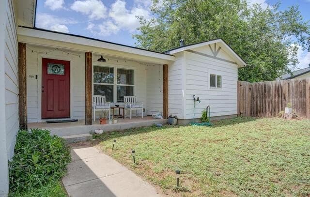 303 Lee Dr