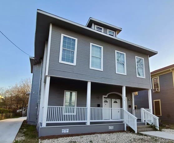 228 Lotus AVE Unit 201