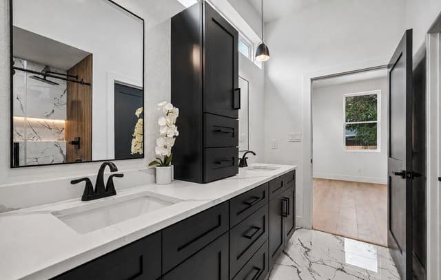 115  Spruce, San Antonio, TX 78203 — photo 10