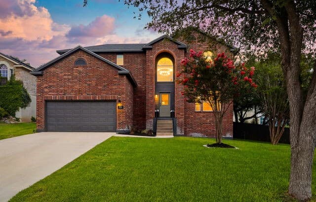 1102 Knights Cross Dr, San Antonio, TX 78258