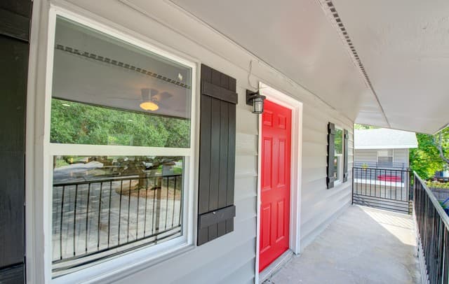 218  Natalen Ave, San Antonio, TX 78209 — photo 2