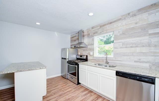218  Natalen Ave, San Antonio, TX 78209 — photo 3