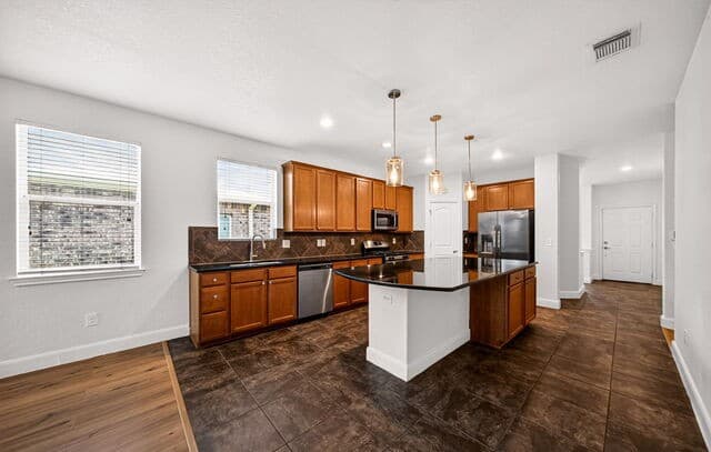 7915  Cenote Dr, San Antonio, TX 78254 — photo 13