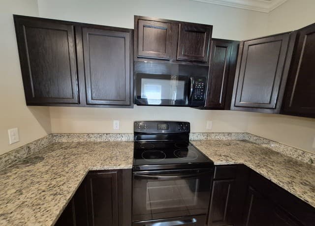 6950  Lakeview Dr. Unit 102, San Antonio, TX 78244 — photo 8
