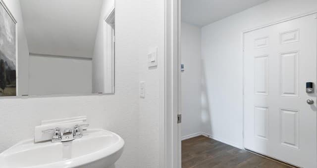 10820  Kiku, San Antonio, TX 78252 — photo 17