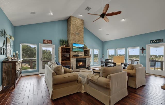 2611  Westview, Canyon Lake, TX 78133 — photo 10