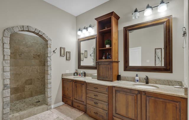 2611  Westview, Canyon Lake, TX 78133 — photo 15