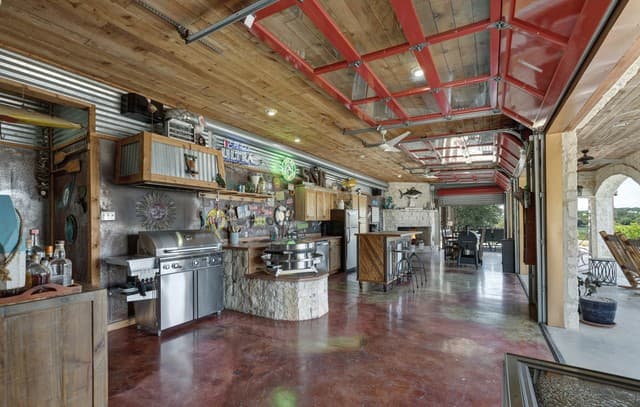 2611  Westview, Canyon Lake, TX 78133 — photo 5