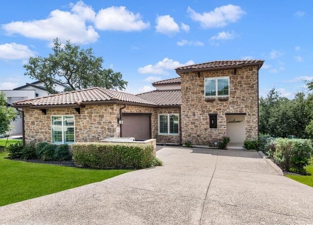 7222  Bluff Run, San Antonio, TX 78257 — photo 2