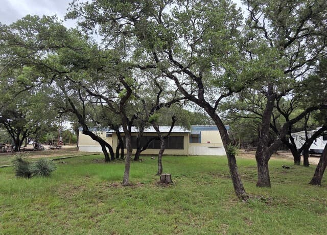 115  Timberline Dr, Bandera, TX 78003 — photo 3