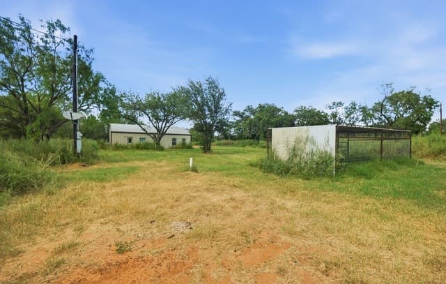 909  County Road 669, Devine, TX 78016 — photo 5