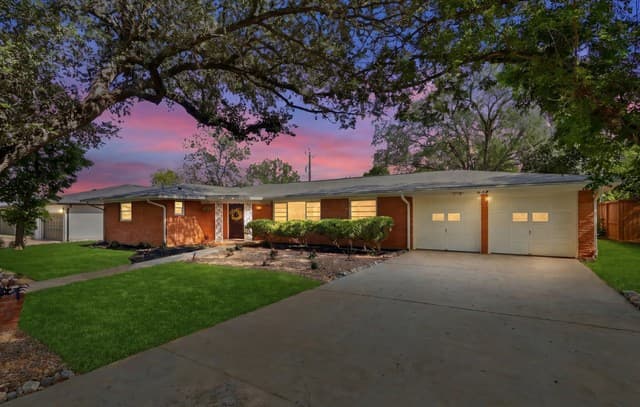 634 Rockhill Dr