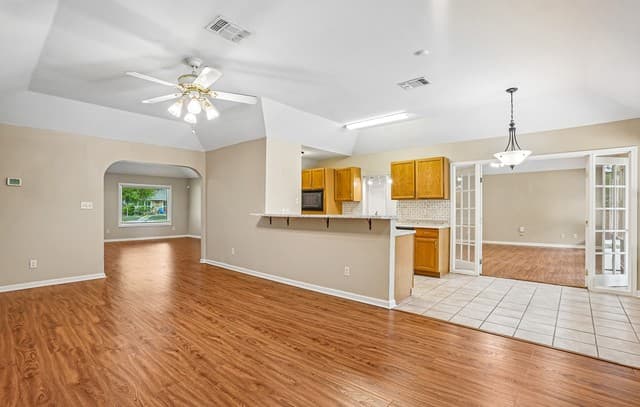 11914  Briarpath St, San Antonio, TX 78249 — photo 6