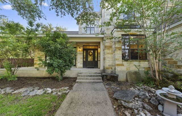 211  Bentwood Dr