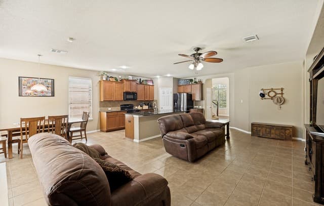 829  Marbella, Cibolo, TX 78108 — photo 5