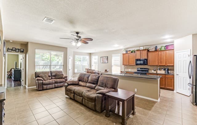 829  Marbella, Cibolo, TX 78108 — photo 7