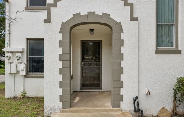 326 E Mistletoe Ave, San Antonio, TX 78212 — photo 2