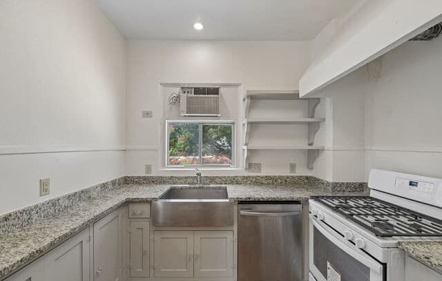 326 E Mistletoe Ave, San Antonio, TX 78212 — photo 23